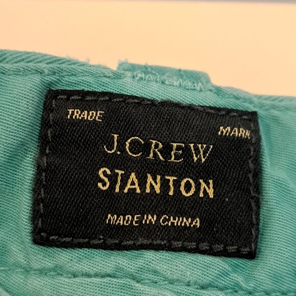 J. Crew Men's 31x9 Stanton Cotton Twill Garment Dyed Classic Fit Short - Picture 6 of 15